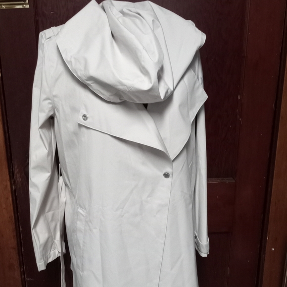Bernardo lightweight all weather windbreaker jacket coat w/hood belt geo… - Picture 6 of 16